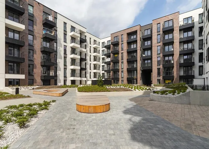 Movie Jacuzzi Apartment At The Main Station By Noclegi Renters