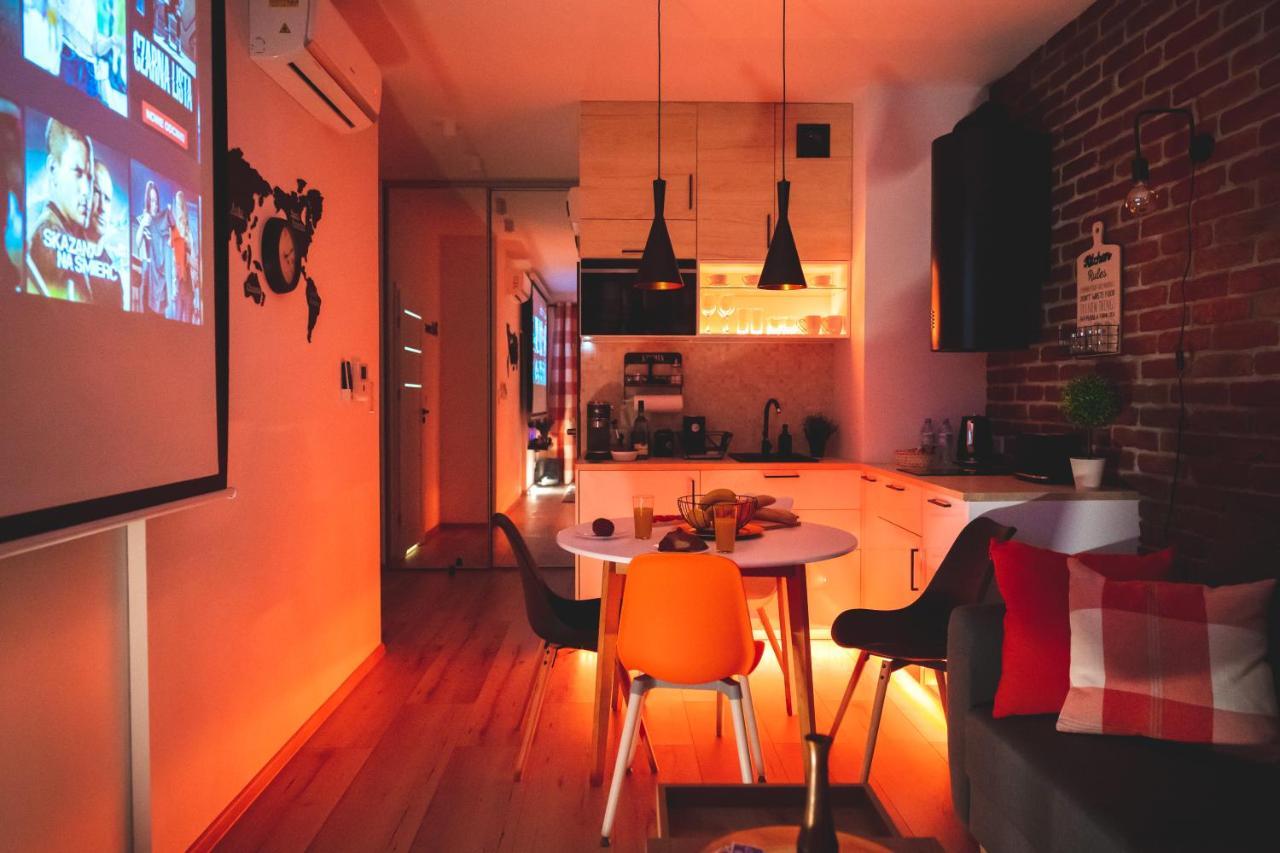 Apartamento Movie Jacuzzi At The Main Station By Renters *
